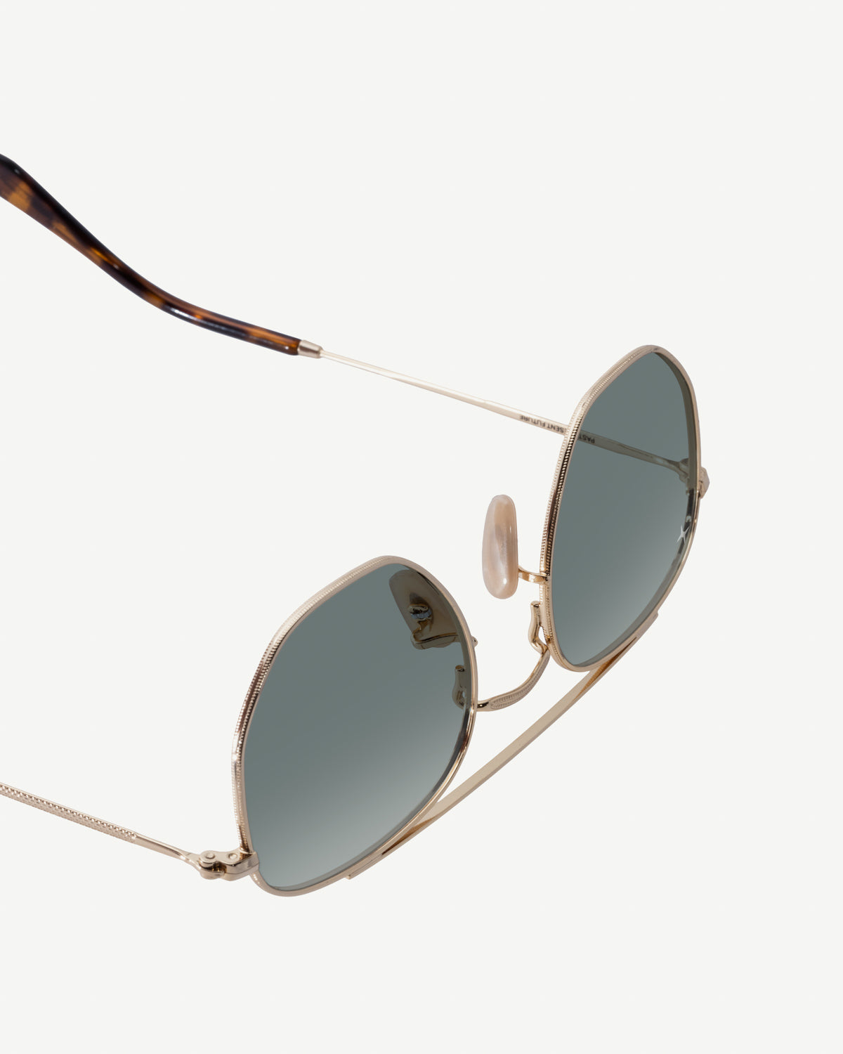 JONES 70s Sunglasses Decade Eyewear